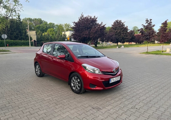 Toyota Yaris cena 35900 przebieg: 101000, rok produkcji 2013 z Zgierz małe 46